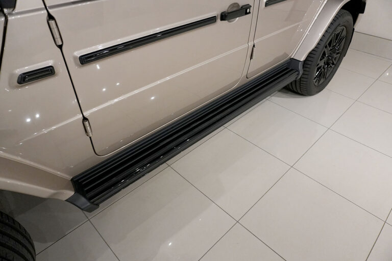 2025年式 メルセデスベンツ G450d(ISG搭載) ダークゴールド AMGラインPKG MANUFAKTURプログラム トラバーチンベージュ