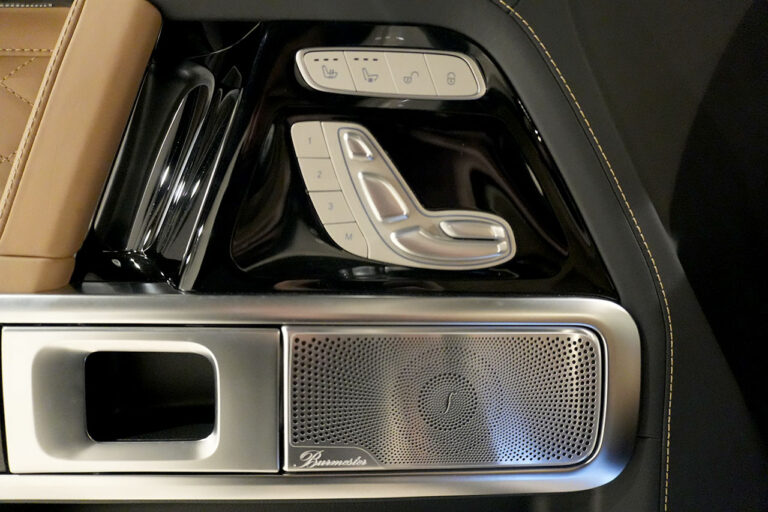 2025年式 メルセデスベンツ G450d(ISG搭載) ダークゴールド AMGラインPKG MANUFAKTURプログラム トラバーチンベージュ