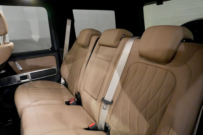 2025年式 メルセデスベンツ G450d(ISG搭載) ダークゴールド AMGラインPKG MANUFAKTURプログラム トラバーチンベージュ