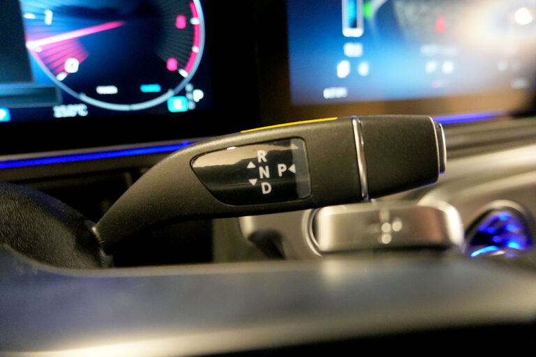 2025年式 メルセデスベンツ G450d(ISG搭載) ダークゴールド AMGラインPKG MANUFAKTURプログラム トラバーチンベージュ