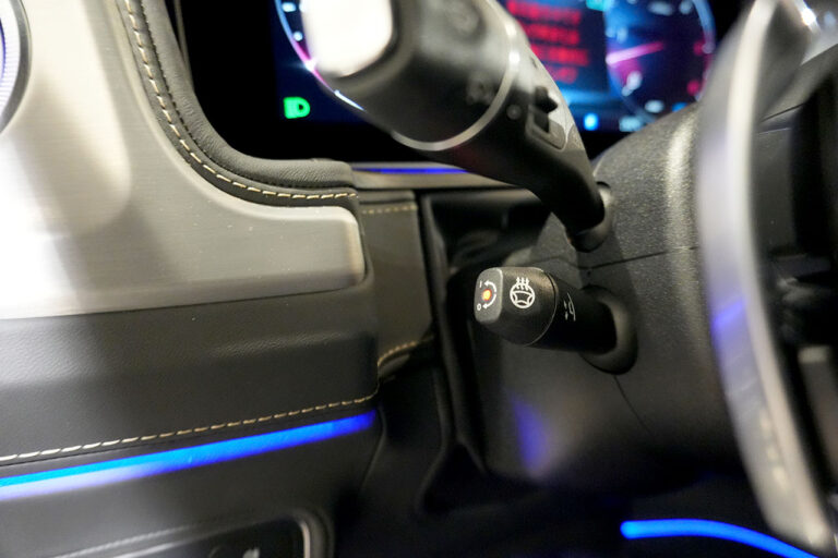 2025年式 メルセデスベンツ G450d(ISG搭載) ダークゴールド AMGラインPKG MANUFAKTURプログラム トラバーチンベージュ