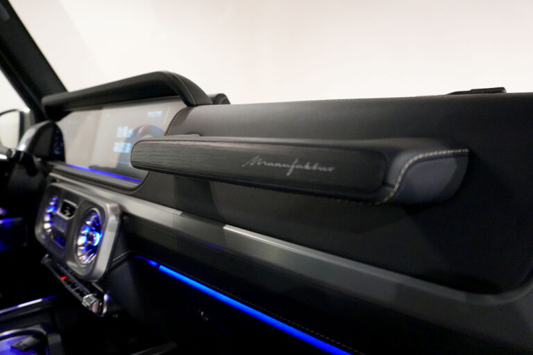 2025年式 メルセデスベンツ G450d(ISG搭載) ダークゴールド AMGラインPKG MANUFAKTURプログラム トラバーチンベージュ