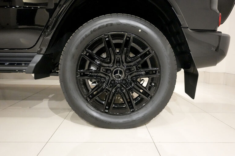 2026年式 メルセデスベンツ G450d MANUFAKTURプログラムプラス AMGライン ナイトパッケージ オブシディアンブラック MQ4203