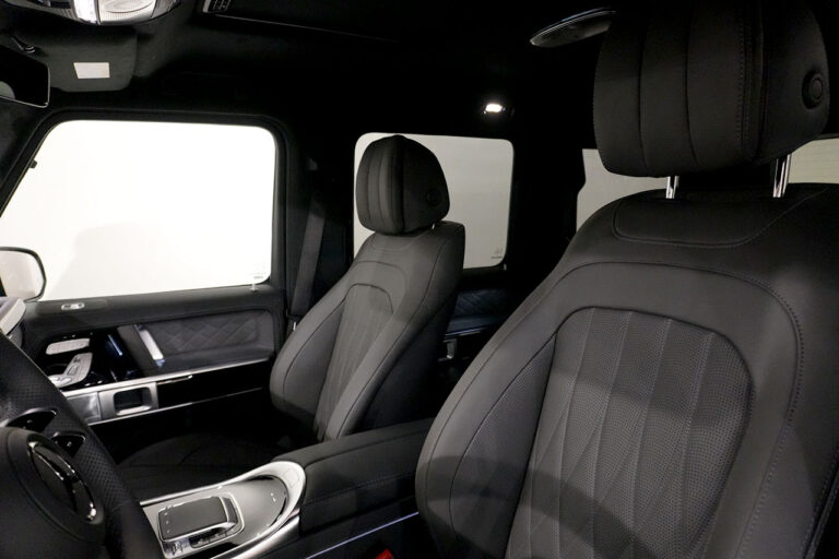 2026年式 メルセデスベンツ G450d MANUFAKTURプログラムプラス AMGライン ナイトパッケージ オブシディアンブラック MQ4203