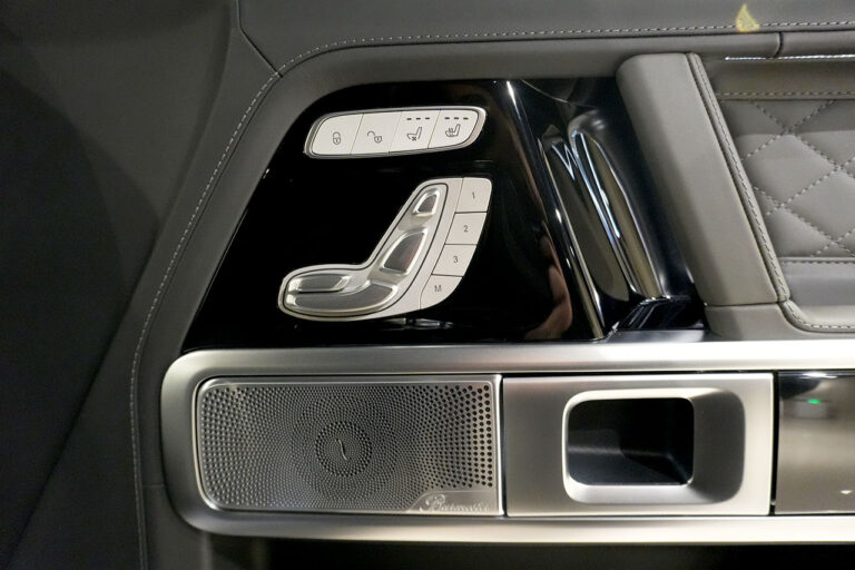 2026年式 メルセデスベンツ G450d MANUFAKTURプログラムプラス AMGライン ナイトパッケージ オブシディアンブラック MQ4203