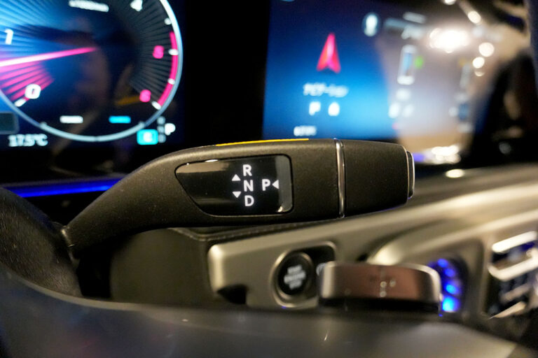 2026年式 メルセデスベンツ G450d MANUFAKTURプログラムプラス AMGライン ナイトパッケージ オブシディアンブラック MQ4203