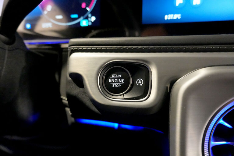 2026年式 メルセデスベンツ G450d MANUFAKTURプログラムプラス AMGライン ナイトパッケージ オブシディアンブラック MQ4203