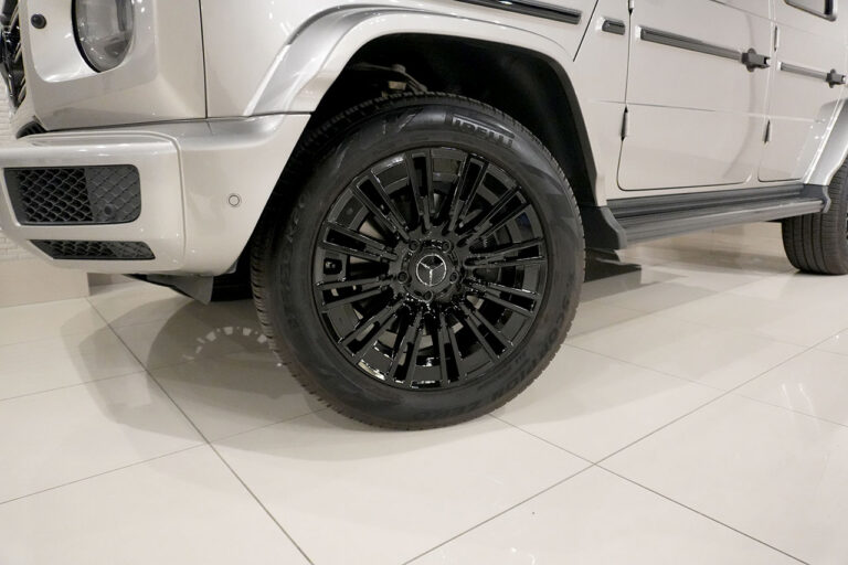 2024年式 メルセデスベンツ G400d Gmanufakturプログラムプラス AMGライン モハーベシルバー　MQ4206