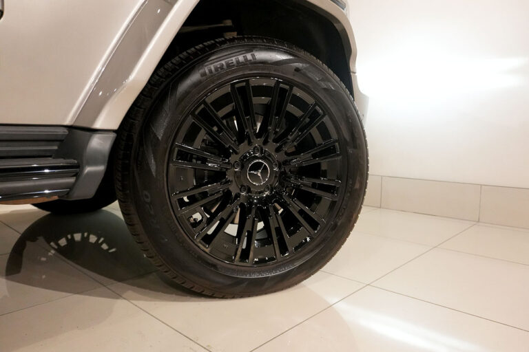 2024年式 メルセデスベンツ G400d Gmanufakturプログラムプラス AMGライン モハーベシルバー　MQ4206