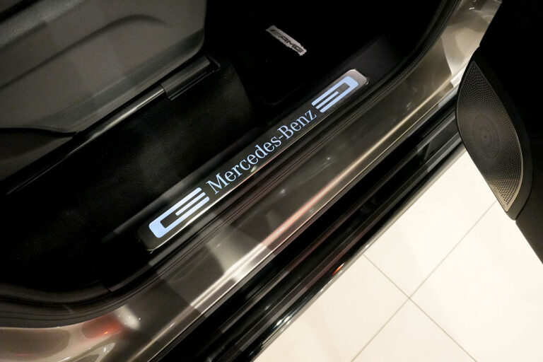 2024年式 メルセデスベンツ G400d Gmanufakturプログラムプラス AMGライン モハーベシルバー　MQ4206