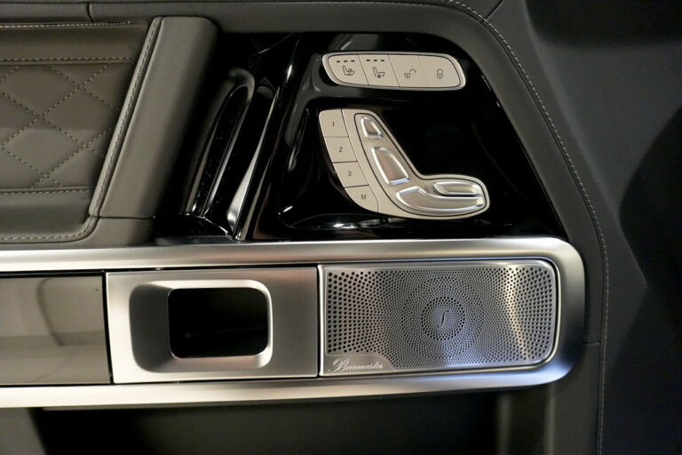 2024年式 メルセデスベンツ G400d Gmanufakturプログラムプラス AMGライン モハーベシルバー　MQ4206