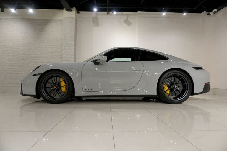 2026年式 ポルシェ 911カレラ 4 GTS PDK (992.2) クレヨン MQ4213