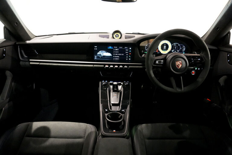 2026年式 ポルシェ 911カレラ 4 GTS PDK (992.2) クレヨン MQ4213