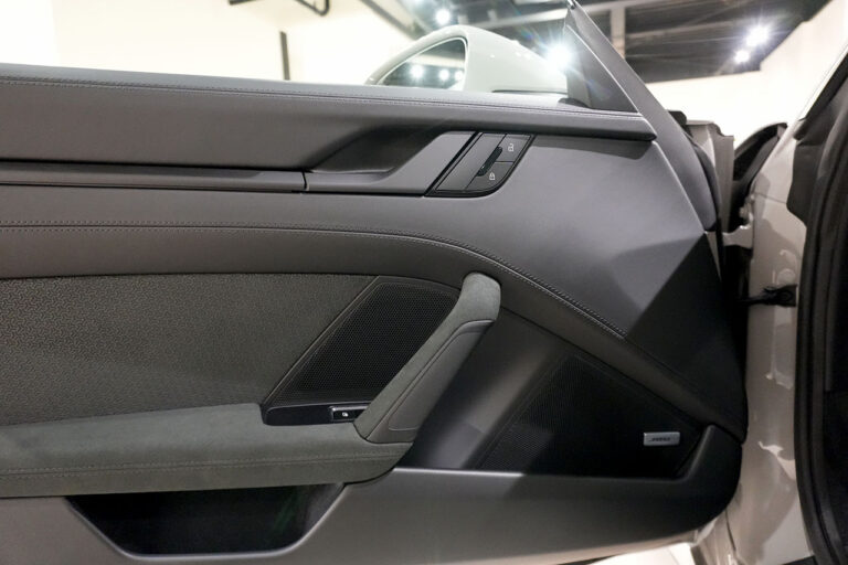 2026年式 ポルシェ 911カレラ 4 GTS PDK (992.2) クレヨン MQ4213