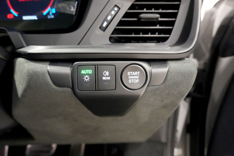 2026年式 ポルシェ 911カレラ 4 GTS PDK (992.2) クレヨン MQ4213