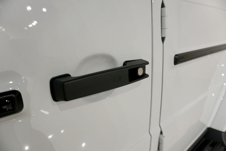 メルセデスベンツ G400d maqspeed 9 ダークプラチナ Gmanufakturプログラム オパリスホワイト MQ4214