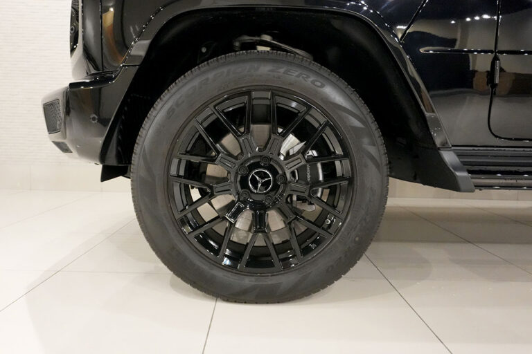 2023年式 メルセデスベンツ G400d ダークブラック Gmanufakturプログラム AMGライン オブシディアンブラック MQ4216