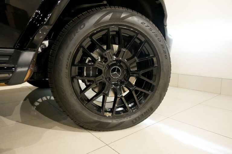 2023年式 メルセデスベンツ G400d ダークブラック Gmanufakturプログラム AMGライン オブシディアンブラック MQ4216