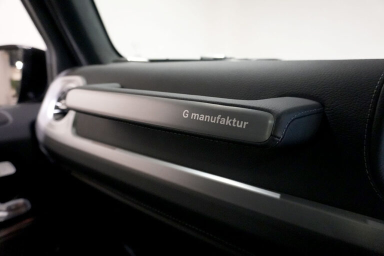 2023年式 メルセデスベンツ G400d ダークブラック Gmanufakturプログラム AMGライン オブシディアンブラック MQ4216