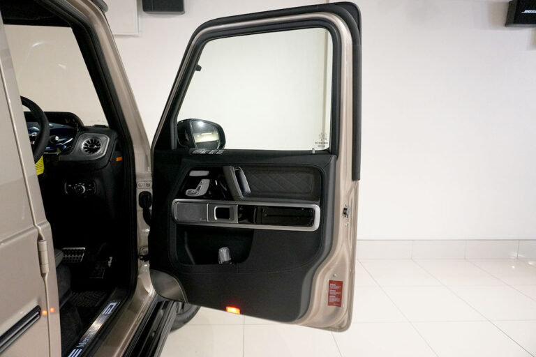 2026年式 メルセデスベンツ G450d MANUFAKTURプログラムプラス AMGライン AMGナイトパッケージ トラバーチンベージュ MQ4181