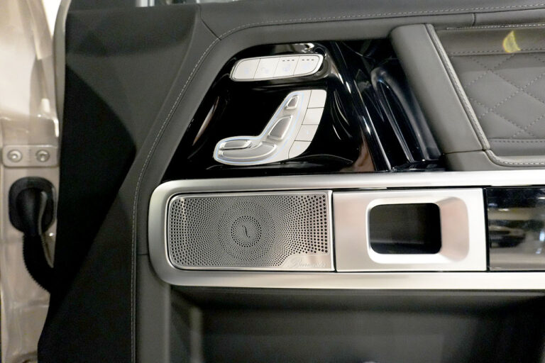 2026年式 メルセデスベンツ G450d MANUFAKTURプログラムプラス AMGライン AMGナイトパッケージ トラバーチンベージュ MQ4181