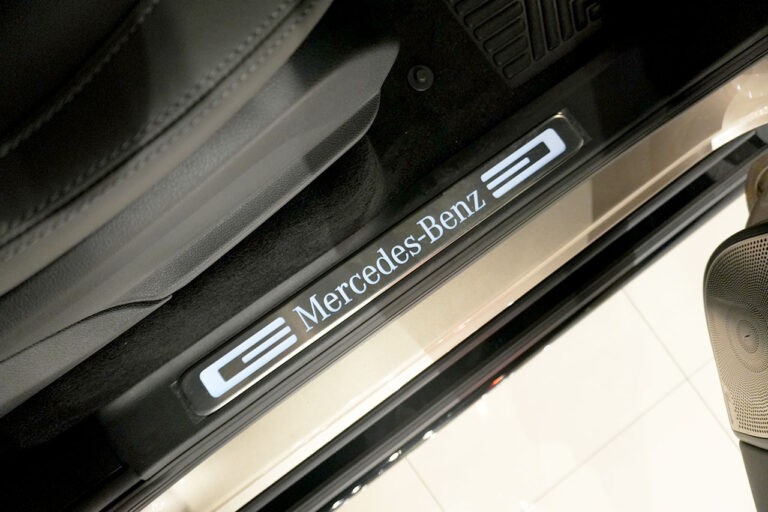 2026年式 メルセデスベンツ G450d MANUFAKTURプログラムプラス AMGライン AMGナイトパッケージ トラバーチンベージュ MQ4181