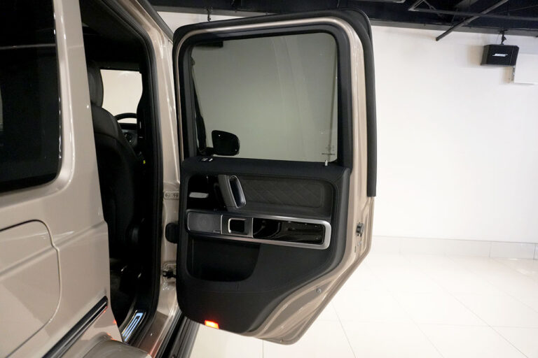 2026年式 メルセデスベンツ G450d MANUFAKTURプログラムプラス AMGライン AMGナイトパッケージ トラバーチンベージュ MQ4181