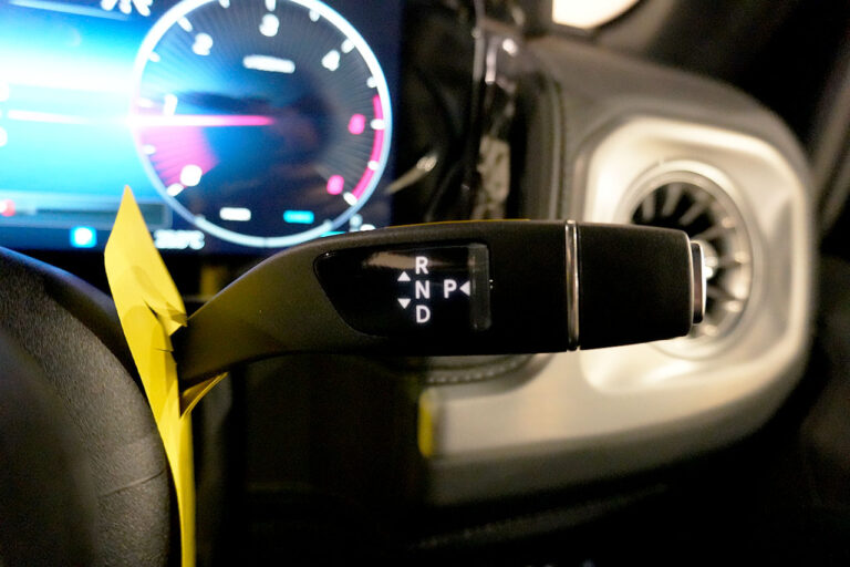 2026年式 メルセデスベンツ G450d MANUFAKTURプログラムプラス AMGライン AMGナイトパッケージ トラバーチンベージュ MQ4181