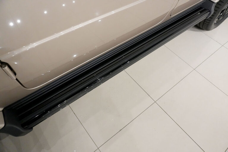 2026年式 メルセデスベンツ G450d MANUFAKTURプログラムプラス AMGライン AMGナイトパッケージ トラバーチンベージュ