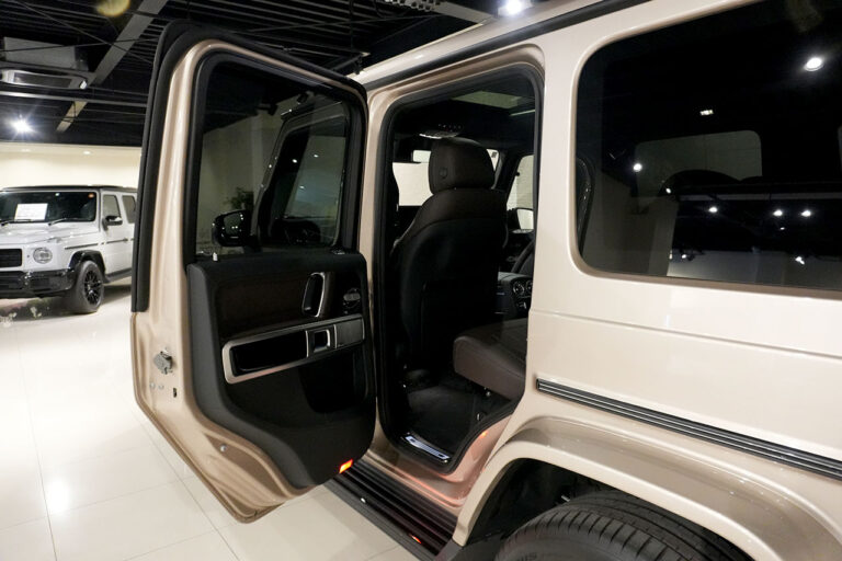 2026年式 メルセデスベンツ G450d MANUFAKTURプログラムプラス AMGライン AMGナイトパッケージ トラバーチンベージュ