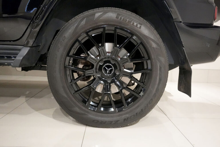 2023年式 メルセデスベンツ G400d ダークブラック Gmanufakturプログラム AMGライン MQ4223