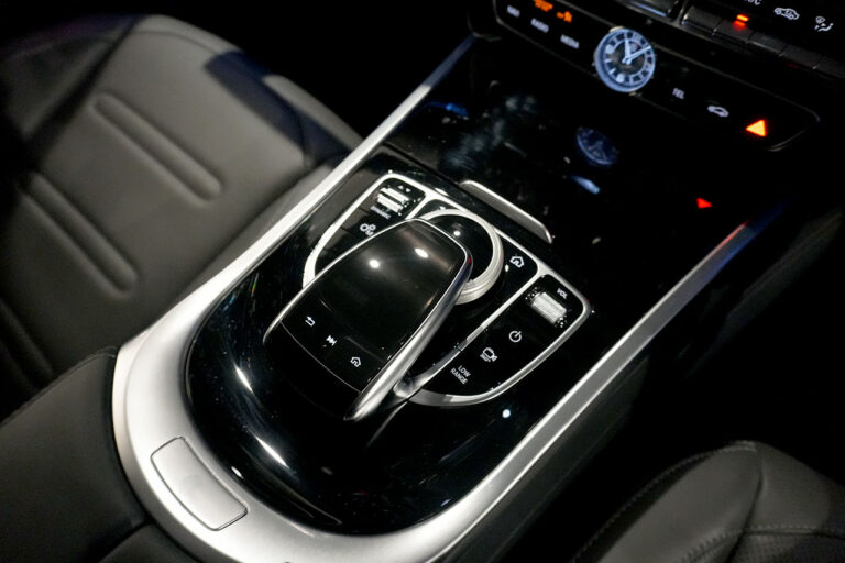 2023年式 メルセデスベンツ G400d ダークブラック Gmanufakturプログラム AMGライン MQ4223