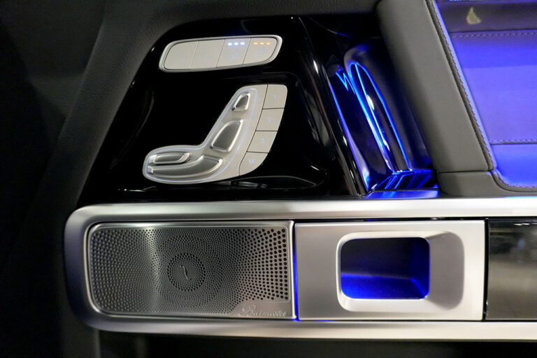 2023年式 メルセデスベンツ G400d ダークプラチナ manufakturプログラム AMGライン オパリスホワイト MQ4224