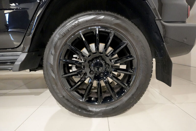 2021年式 メルセデスベンツ G350d ダークブラック AMGライン オブシディアンブラック MQ4234