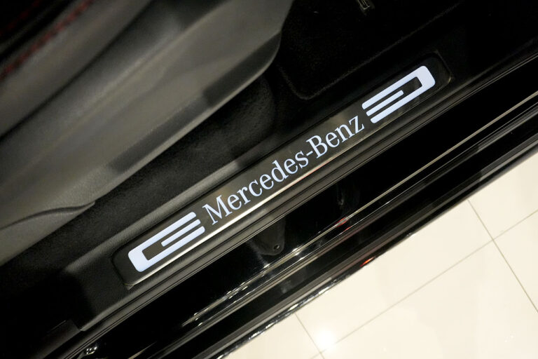 2021年式 メルセデスベンツ G350d ダークブラック AMGライン オブシディアンブラック MQ4234