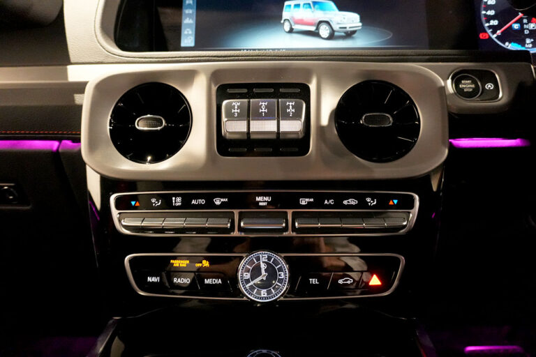 2021年式 メルセデスベンツ G350d ダークブラック AMGライン オブシディアンブラック MQ4234