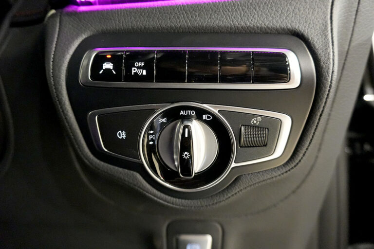 2021年式 メルセデスベンツ G350d ダークブラック AMGライン オブシディアンブラック MQ4234