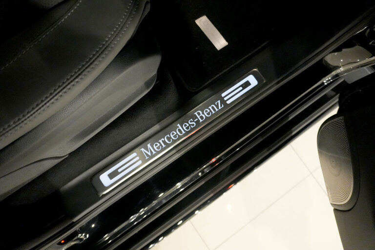 2023年式 メルセデスベンツ G400d maqspeed 9 ダークブラック Gmanufakturプログラム オブシディアンブラック MQ4236