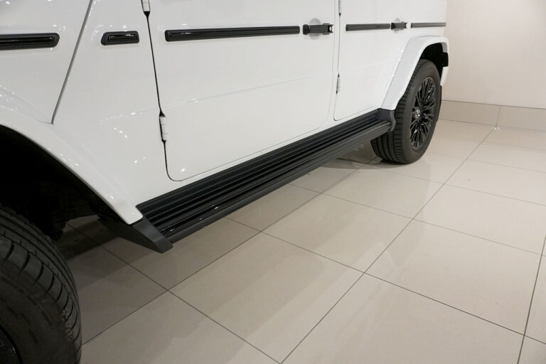 2024年式 メルセデスベンツ G450d ローンチエディション ダークプラチナ オパリスホワイト MQ4238