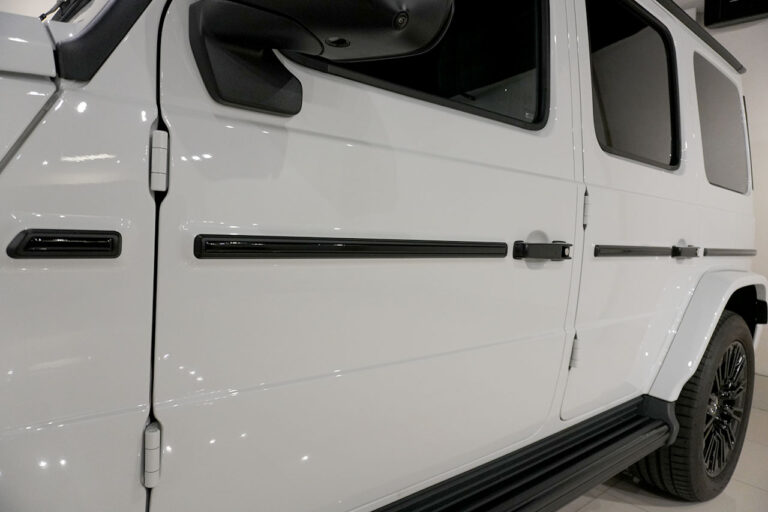 2024年式 メルセデスベンツ G450d ローンチエディション ダークプラチナ オパリスホワイト MQ4238