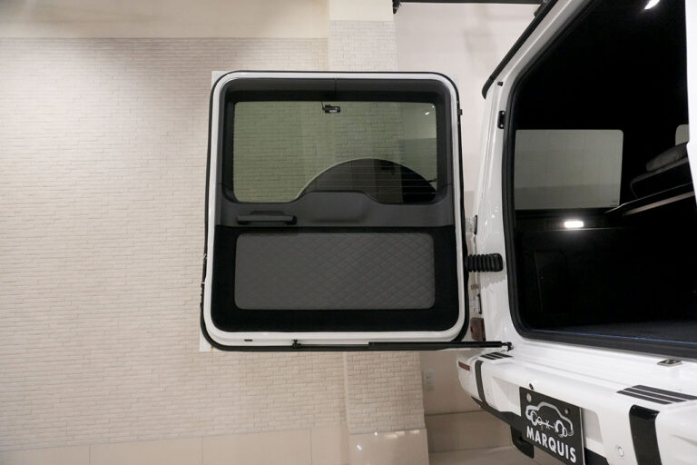 2024年式 メルセデスベンツ G450d ローンチエディション ダークプラチナ オパリスホワイト MQ4238