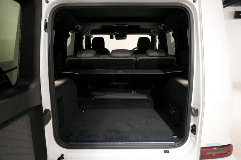 2024年式 メルセデスベンツ G450d ローンチエディション ダークプラチナ オパリスホワイト MQ4238