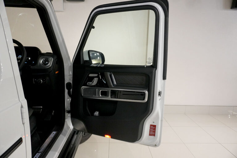 2024年式 メルセデスベンツ G450d ローンチエディション ダークプラチナ オパリスホワイト MQ4238