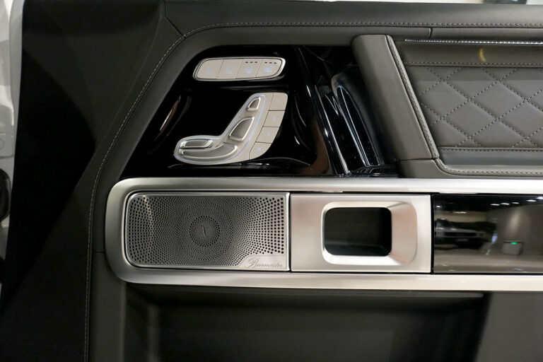 2024年式 メルセデスベンツ G450d ローンチエディション ダークプラチナ オパリスホワイト MQ4238