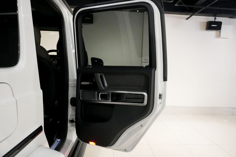 2024年式 メルセデスベンツ G450d ローンチエディション ダークプラチナ オパリスホワイト MQ4238