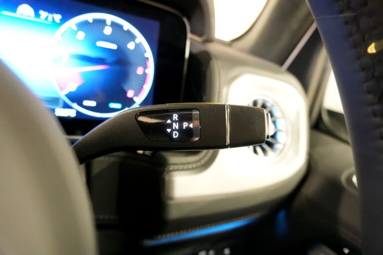 2024年式 メルセデスベンツ G450d ローンチエディション ダークプラチナ オパリスホワイト MQ4238