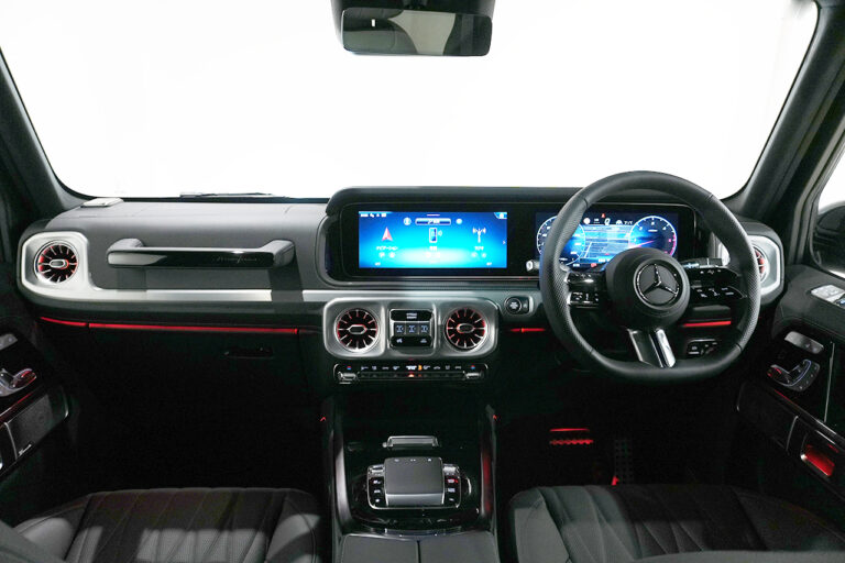 2025年式 メルセデスベンツ G450d ダークブラック MANUFAKTURプログラムプラス AMGライン オブシディアンブラック MQ4240