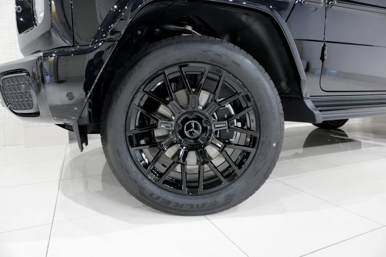 2025年式 メルセデスベンツ G450d ダークブラック MANUFAKTURプログラムプラス AMGライン オブシディアンブラック MQ4240