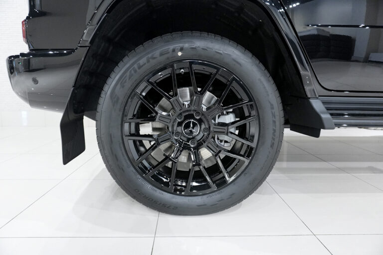 2025年式 メルセデスベンツ G450d ダークブラック MANUFAKTURプログラムプラス AMGライン オブシディアンブラック MQ4240