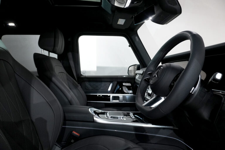 2025年式 メルセデスベンツ G450d ダークブラック MANUFAKTURプログラムプラス AMGライン オブシディアンブラック MQ4240